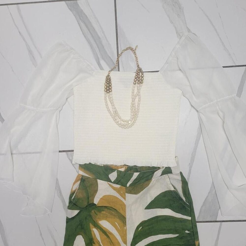 Almost-famous Women's Cream Crop-top